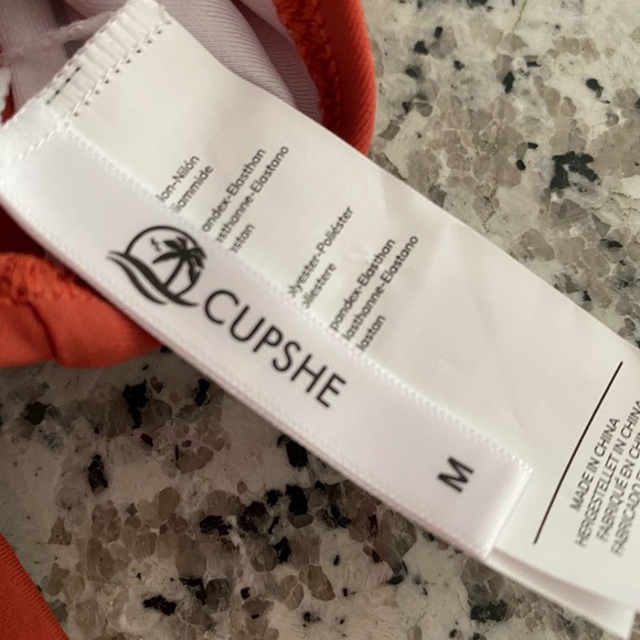 Cupshe Bikini - Picture 2 of 4